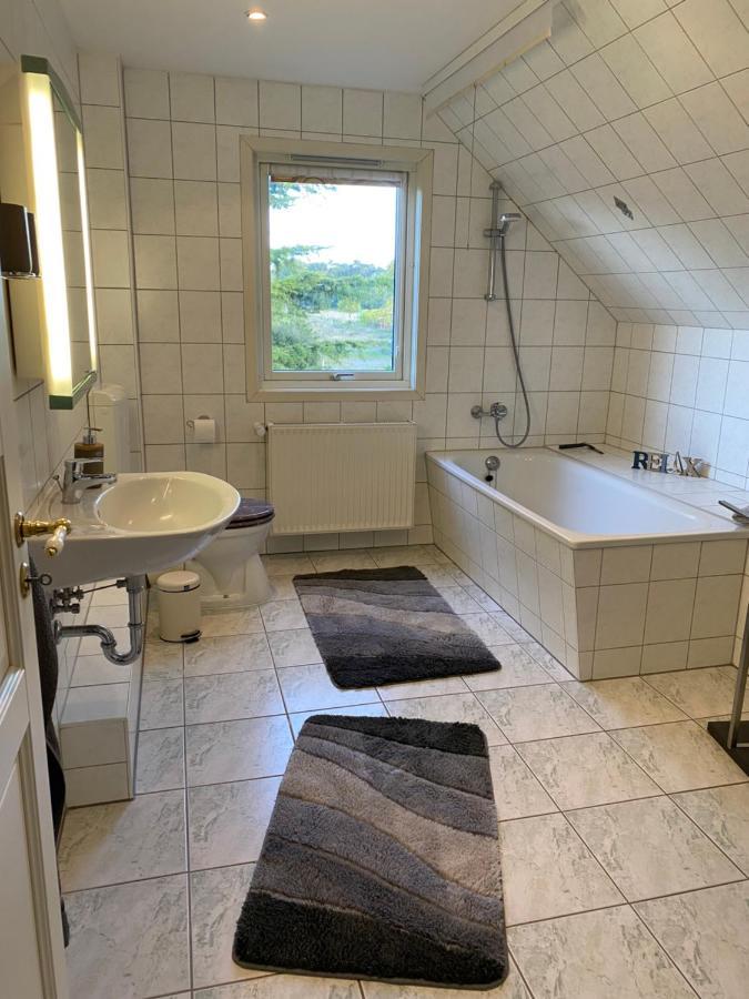 Freistehendes Einfamilienhaus Mit Boddenblick Naehe Ostsee Fuhlendorf  Bagian luar foto