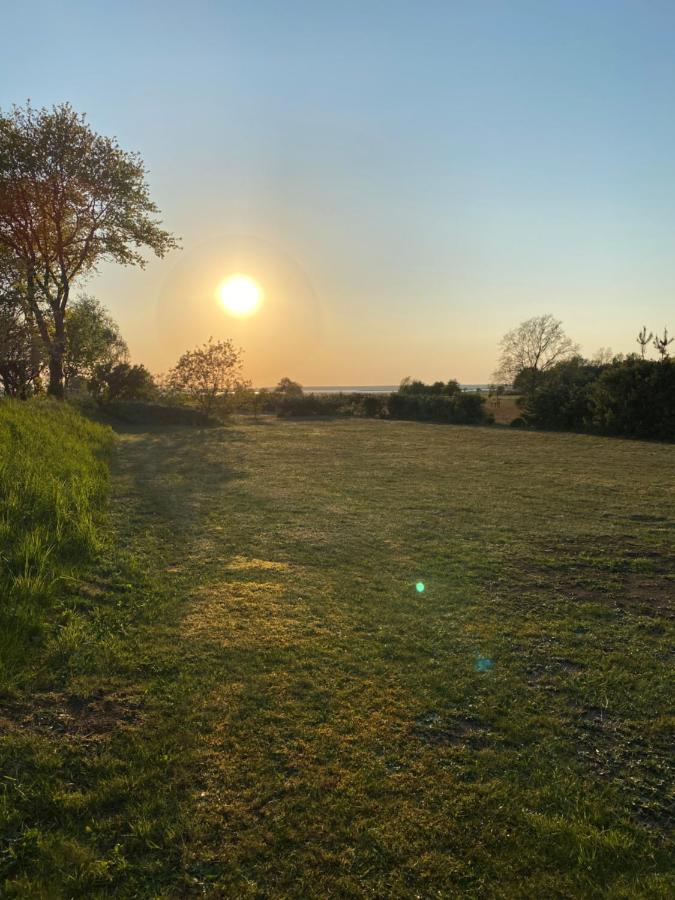Freistehendes Einfamilienhaus Mit Boddenblick Naehe Ostsee Fuhlendorf  Bagian luar foto